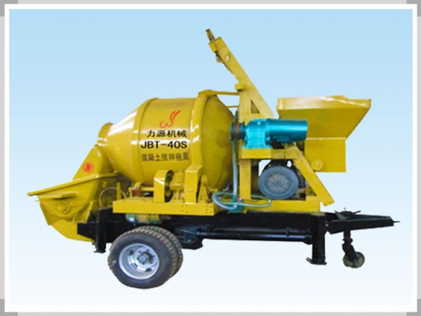 混凝土攪拌拖泵多少錢(qián)？哪家好？